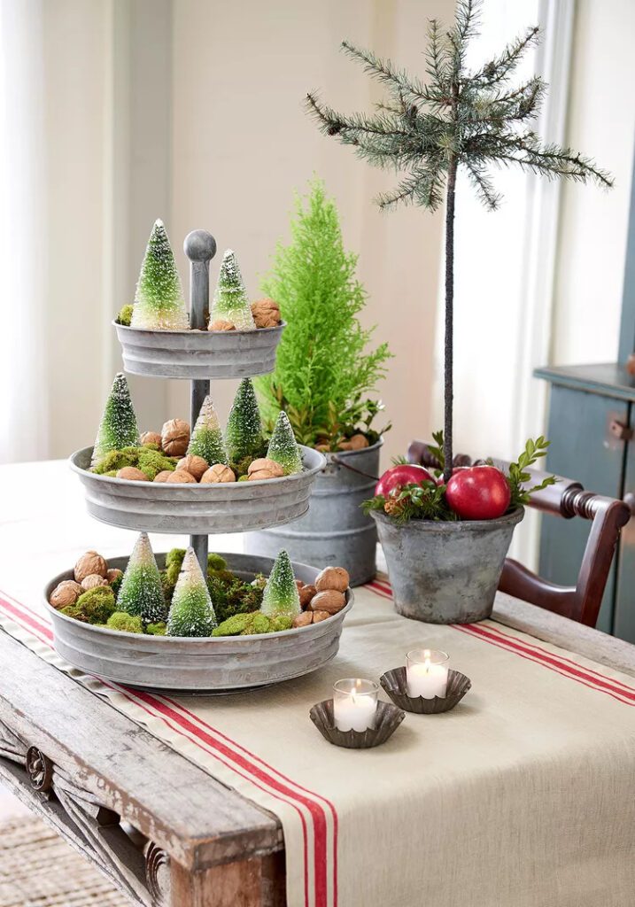 Vintage Inspired - Christmas Centerpiece Trends