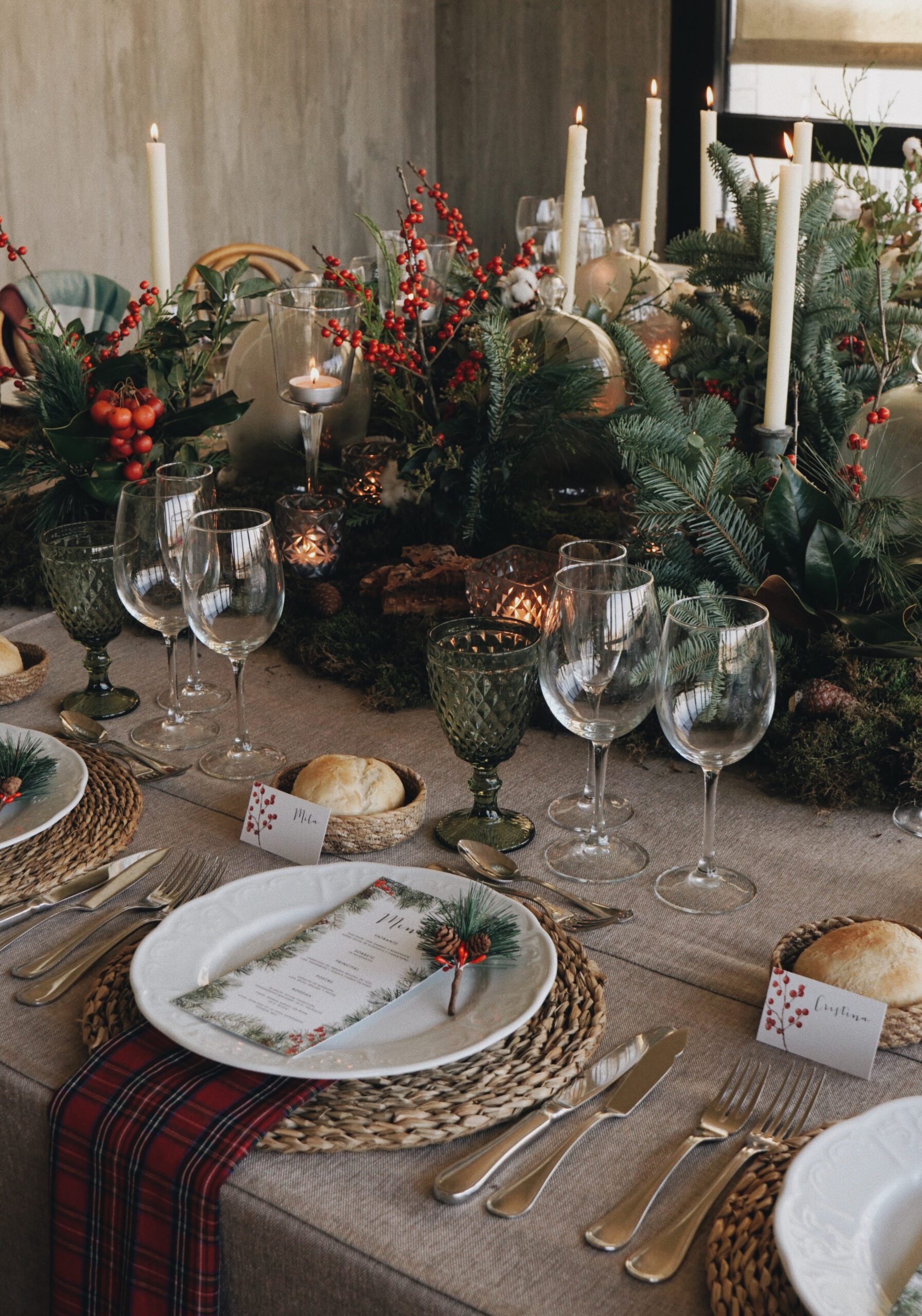 2023’s Hottest Christmas Centerpiece Trends: Ideas for a Trendy Holiday Table